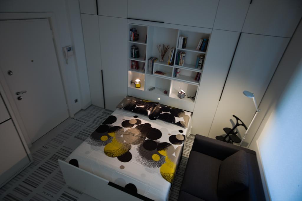 Stylish Mini In The Heart Of Milano Apartment Bilik gambar