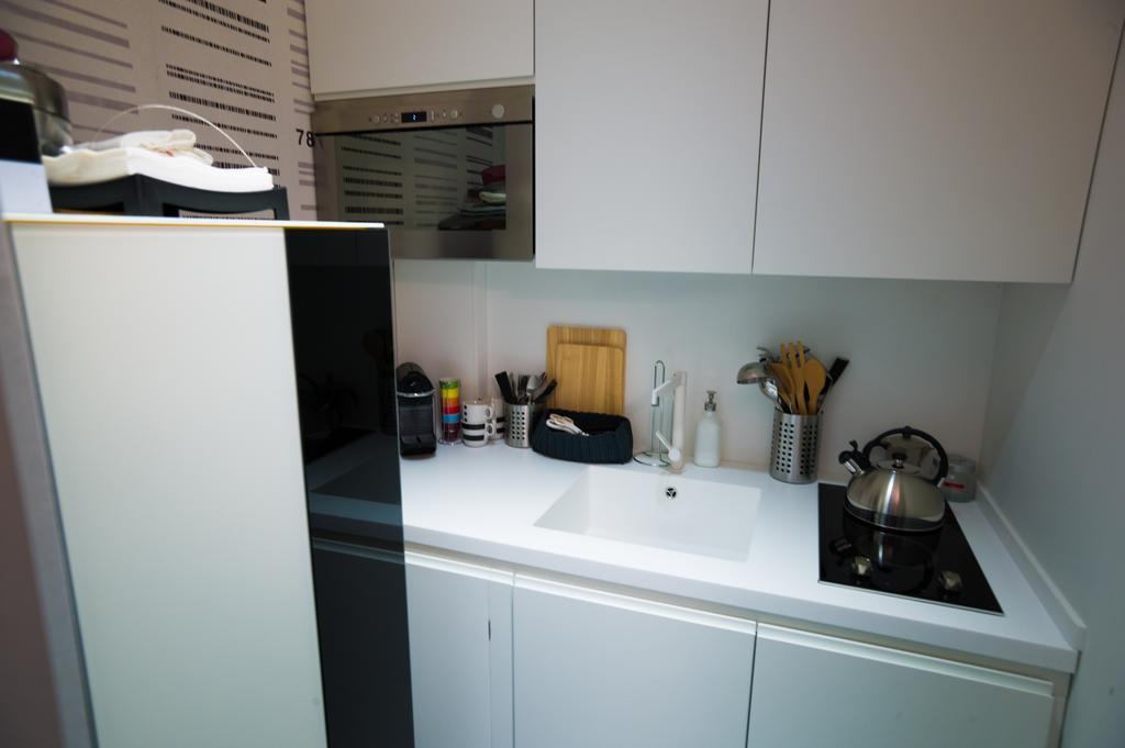 Stylish Mini In The Heart Of Milano Apartment Bilik gambar